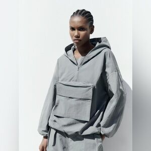 NWOT Zara pull over jacket